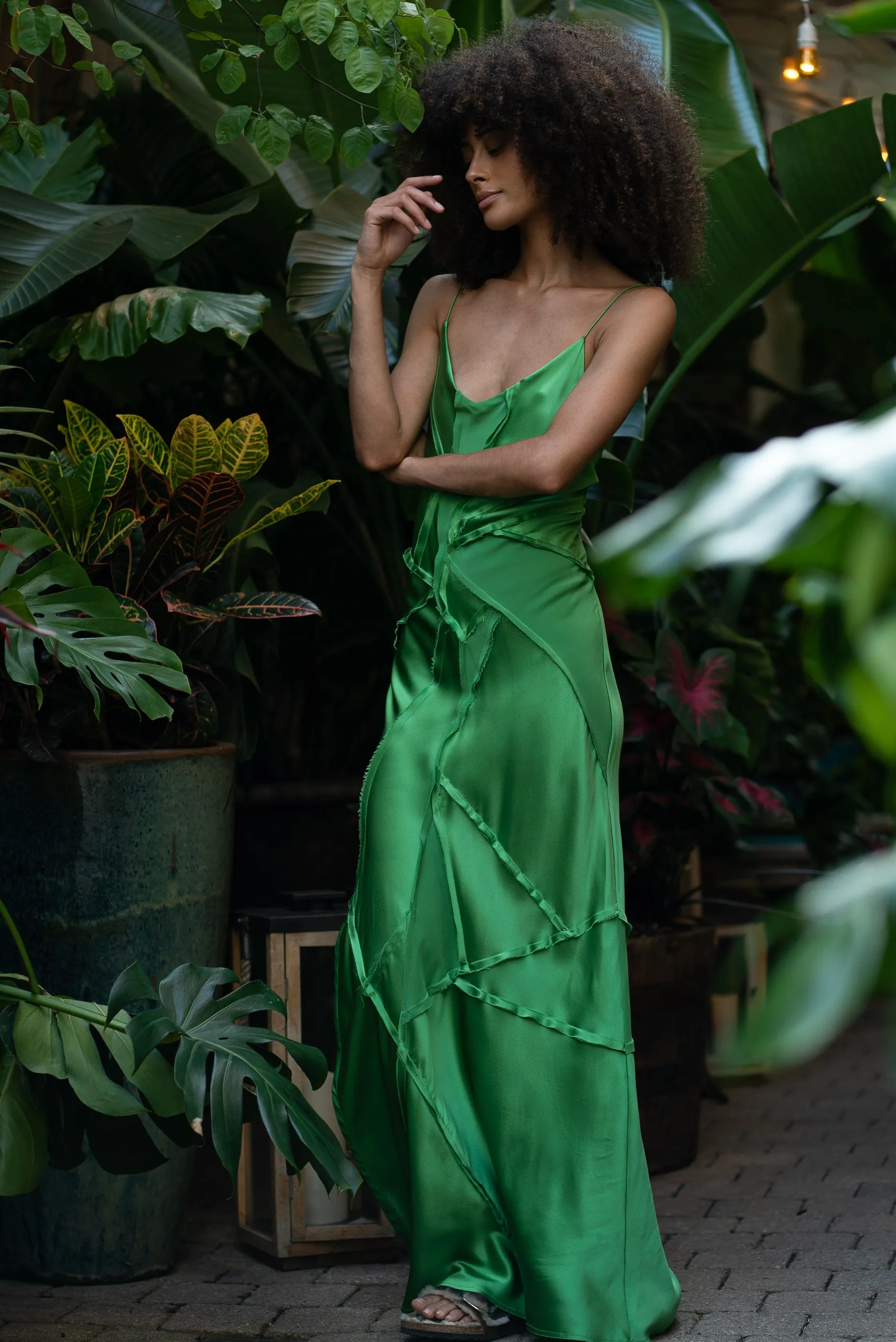 Elongated Recycled Dress with Slit - Kelp