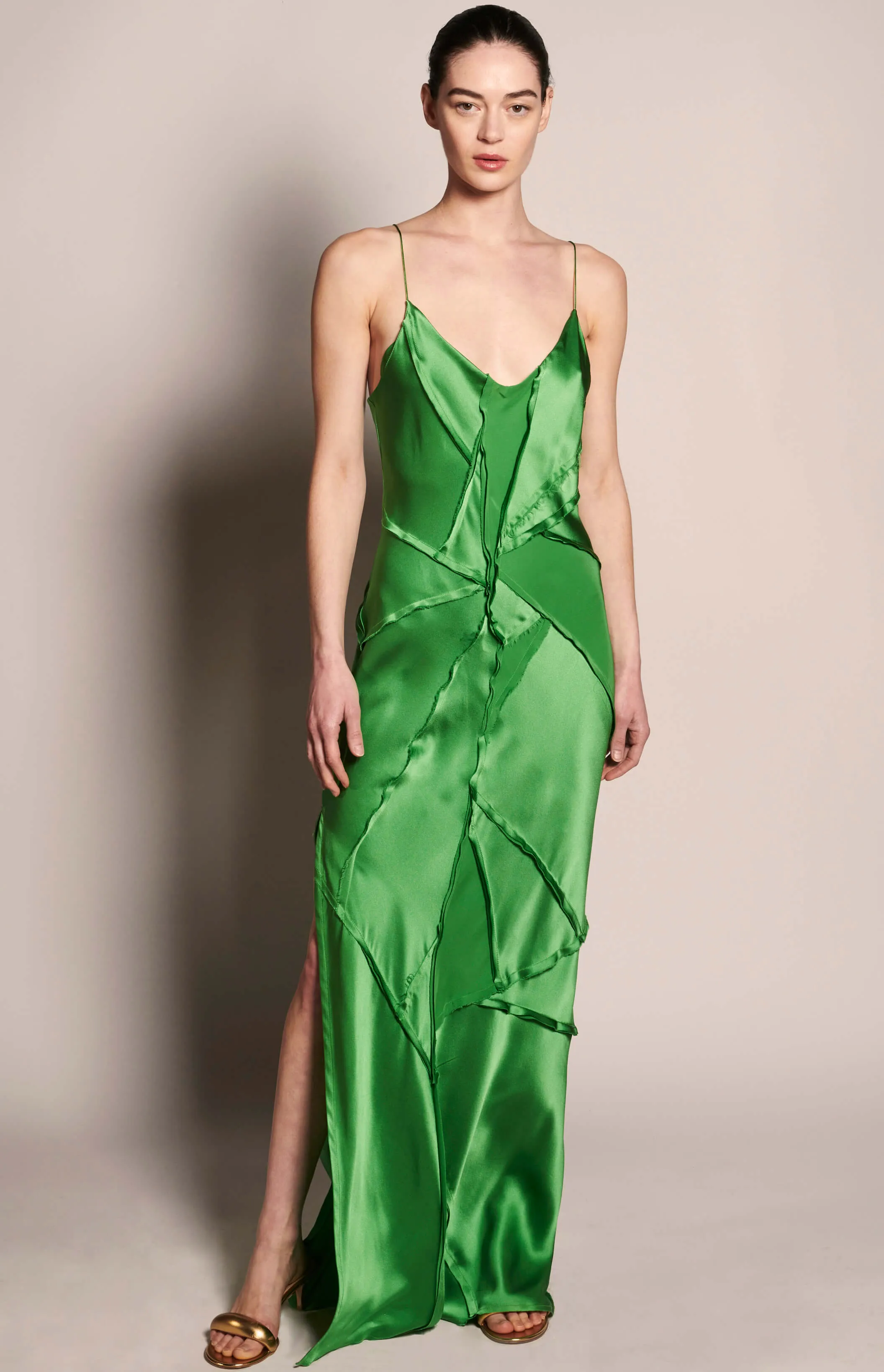 Elongated Recycled Dress with Slit - Kelp