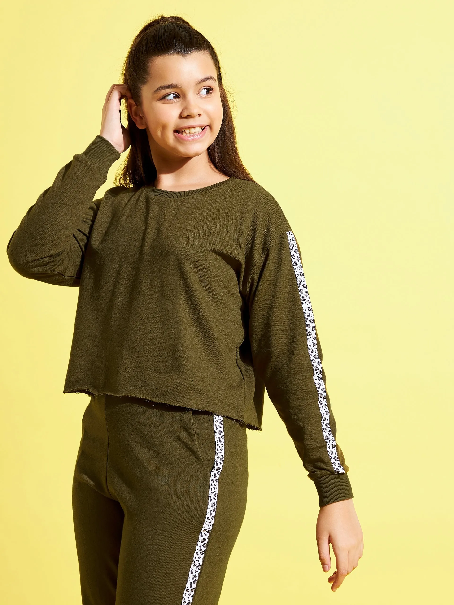 Girls Olive Terry Shoulder Tape Crop Sweatshirt