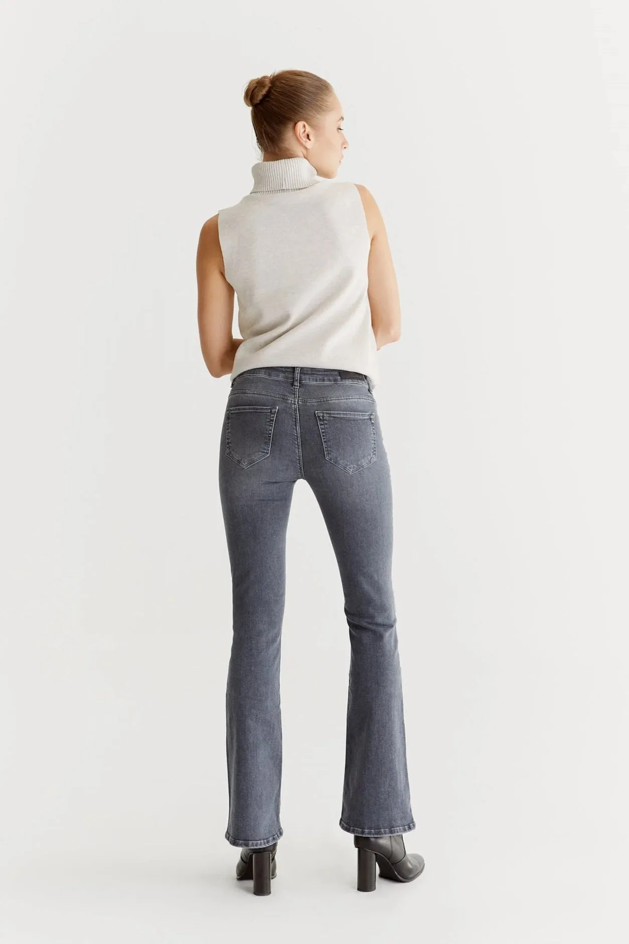 Laura - Pant - Smoked Grey - L30