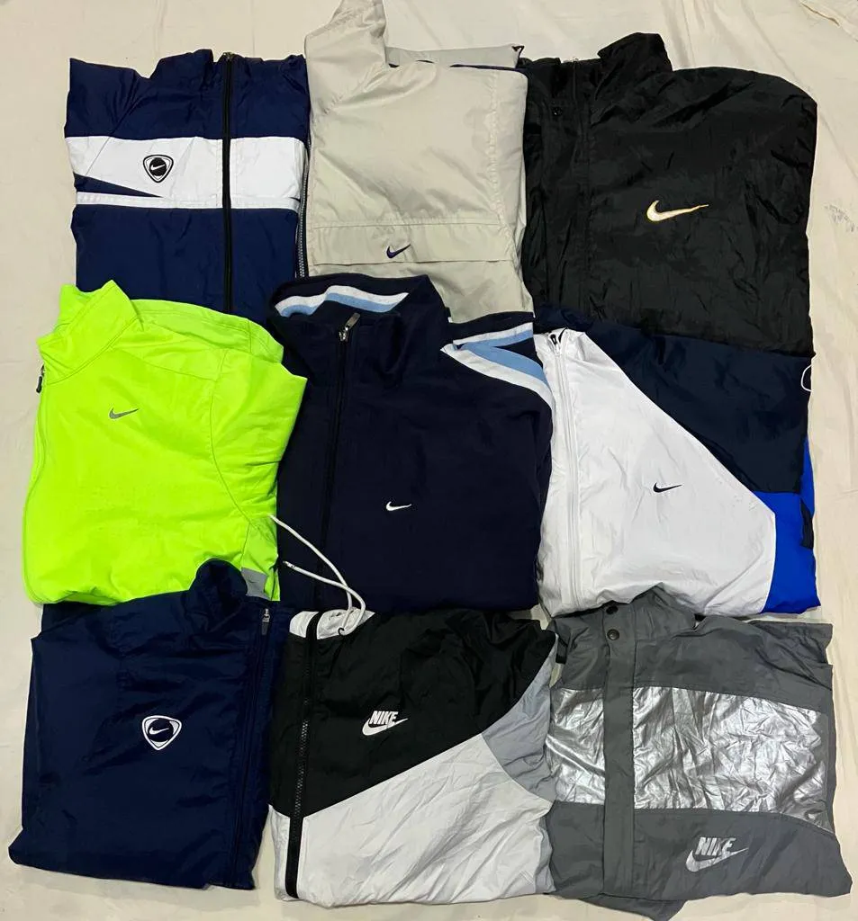 Nike Windbreaker 38 pieces