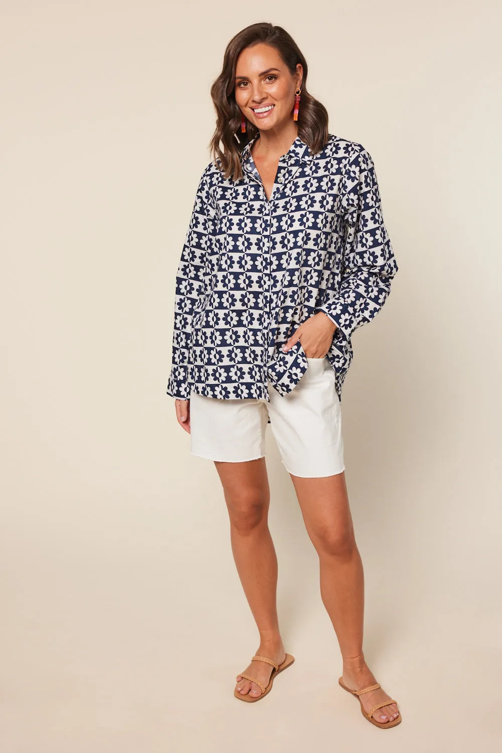 Oversized Boyfriend Shirt in Summer Vacay