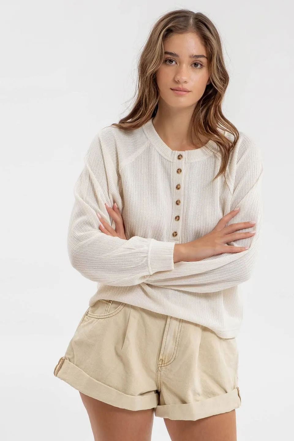 RAGLAN LONG SLEEVE HENLEY KNIT TOP