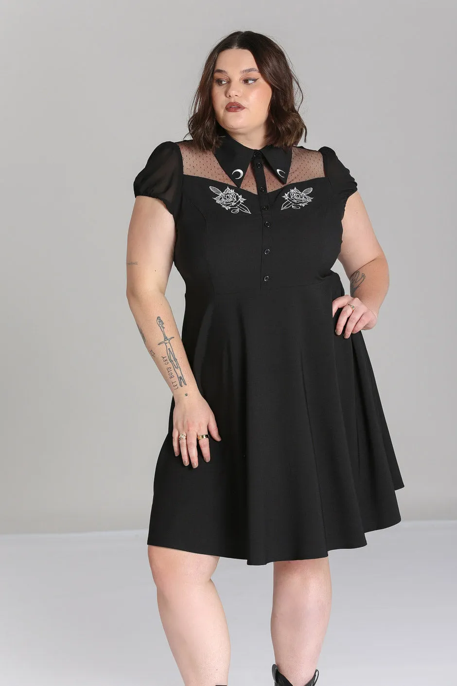 Roesia Dress