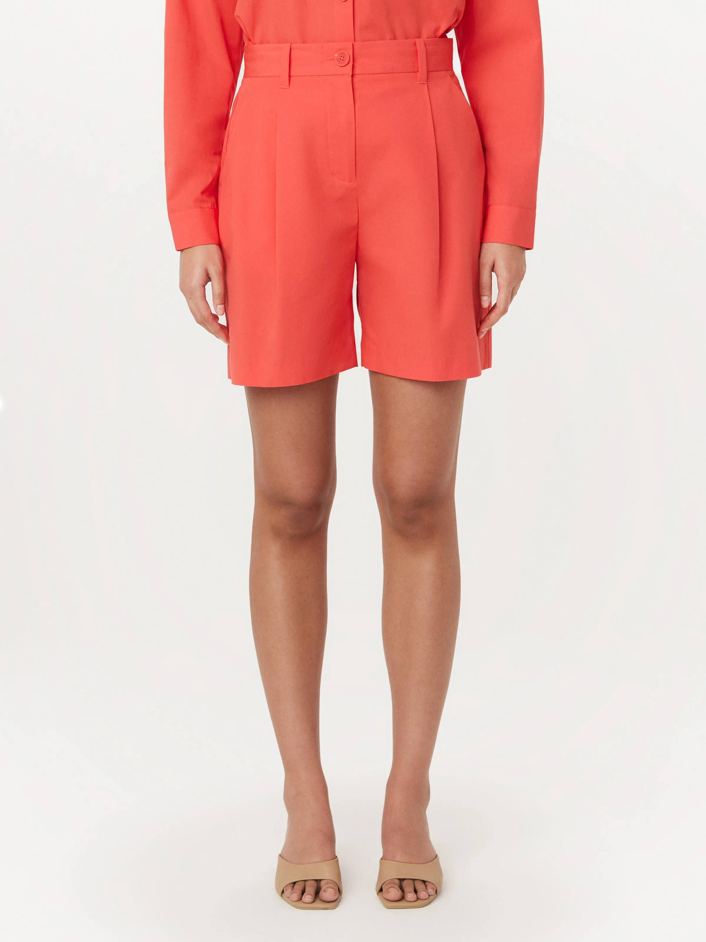 The Amelia Poplin Balloon Short in Vibrant Red