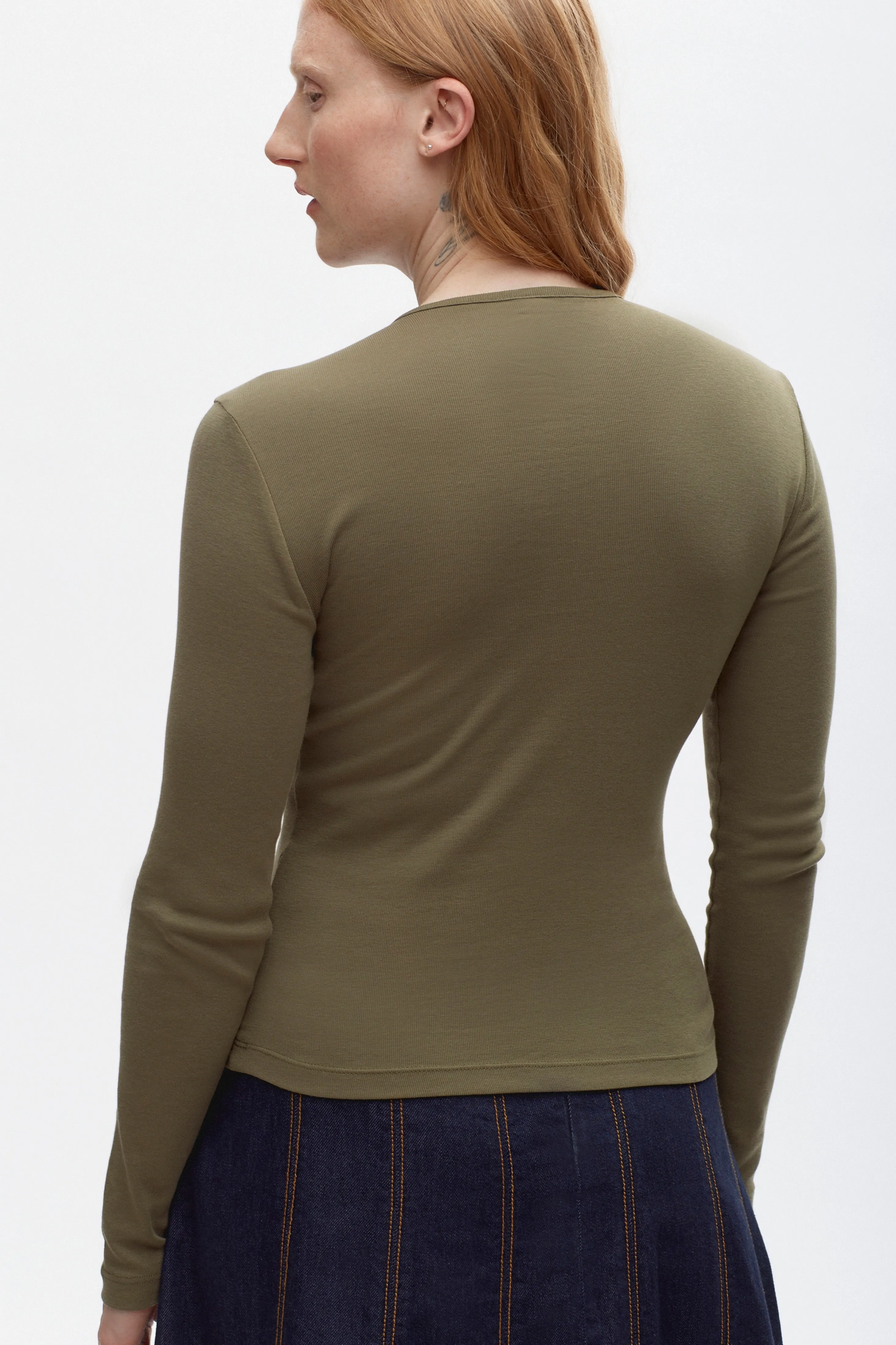 Women's Fitted Longsleeve in Olive